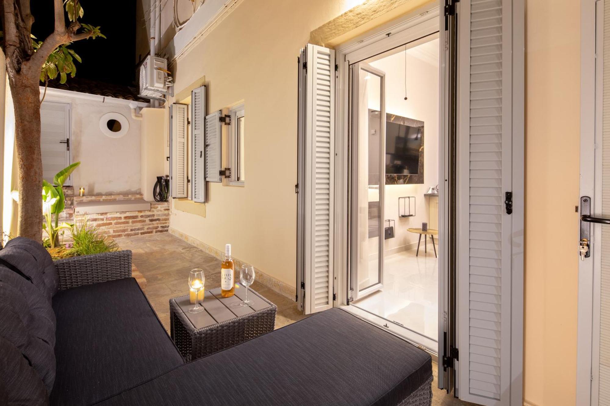 Modern-Vintage Old Town Suites Corfu  Zewnętrze zdjęcie