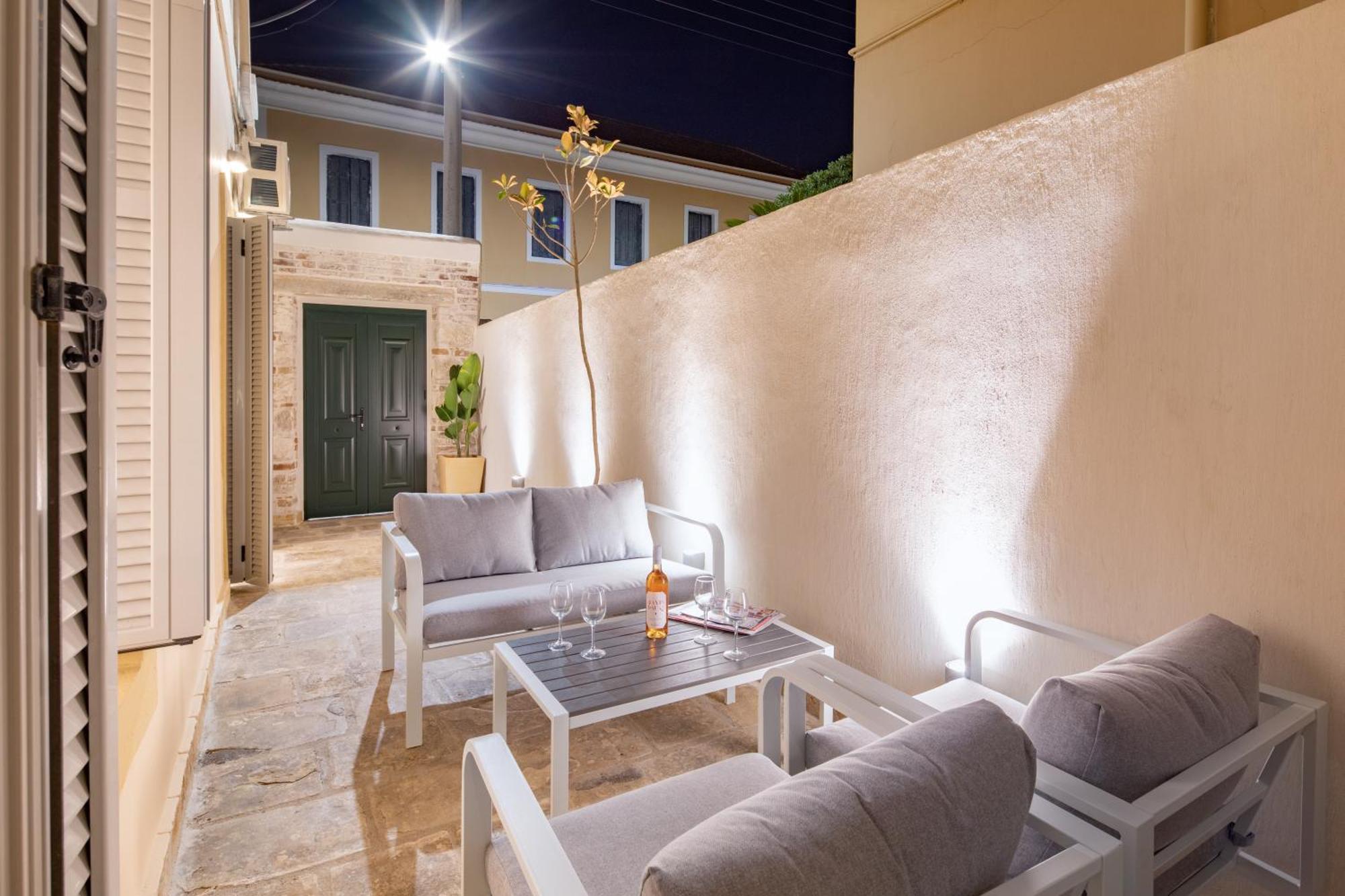 Modern-Vintage Old Town Suites Corfu  Zewnętrze zdjęcie